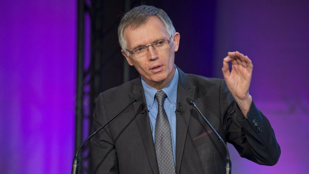 carlos-tavares-przepisy-ue-stellantis