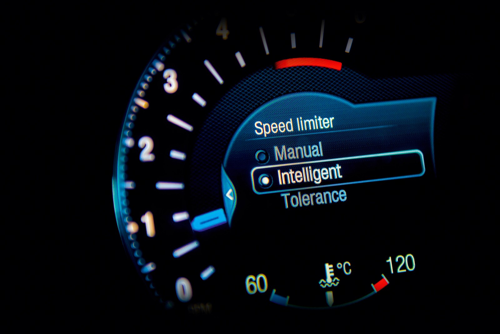 wyposazenie-obowiazkowe-nowe-przepisy-od-lipca-2