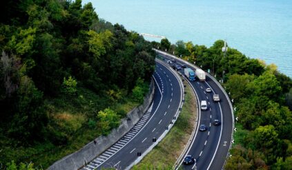 To już pewne! Przepisy zatwierdzone, ustawa podpisana! Zakaz sprzedaży samochodów spalinowych