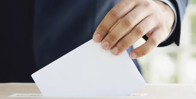 Znamy końcowe, oficjalne wyniki. Kto wygrał wybory? Co to zmienia w kwestii świadczeń socjalnych?
