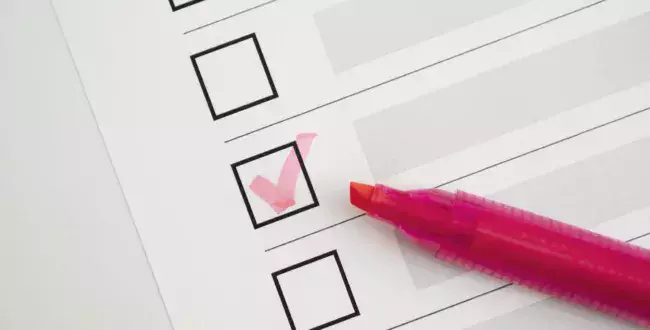 Co mówi nam nowy sondaż poparcia dla partii politycznych? Co zmieniłyby przedterminowe wybory?