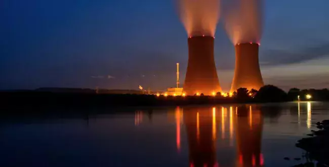 Elektrownia atomowa opóźniona. Katastrofa dla polskiej gospodarki