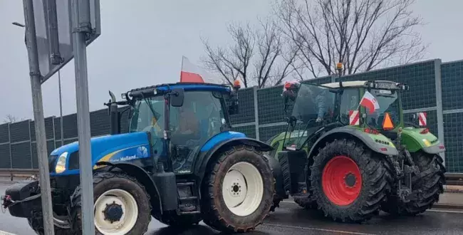 Baner wstydu polskich rolników. Protesty w Polsce na ustach zagranicznych mediów