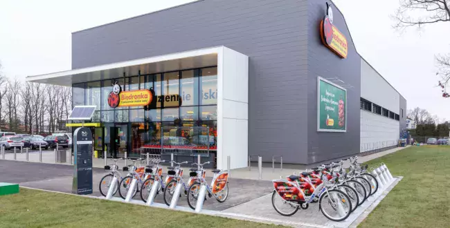 UOKiK interweniuje w sprawie cen w Biedronce i Lidlu. Co dalej z promocjami dla klientów?