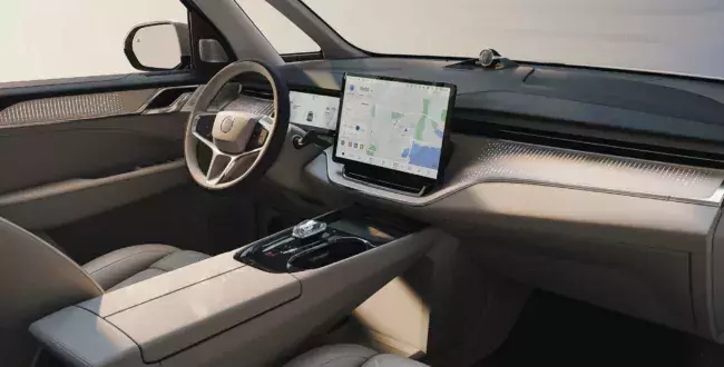 Volvo postawiło na elektryki i firma notuje coraz lepsze wyniki. W tym roku cały czas na plusie