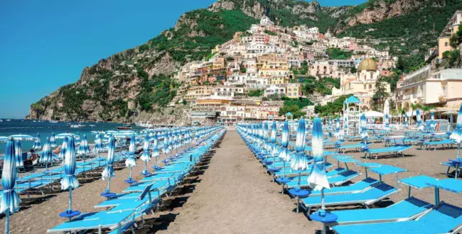 Włoskie plaże w tarapatach. W tym roku w wielu miejscach nie będzie można wchodzić do wody?