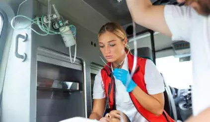 Ratownicy medyczni doczekają się wielu zmian dzięki nowej ustawie o PRM. Pacjenci też na nich skorzystają