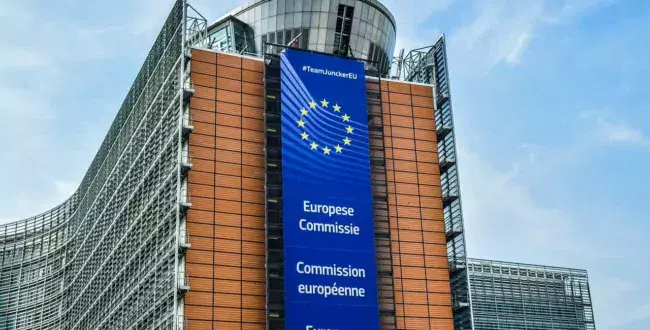 Komisja Europejska zapowiedziała zakończenie procedury z art. 7 przeciwko Polsce. „Nowy rozdział…”