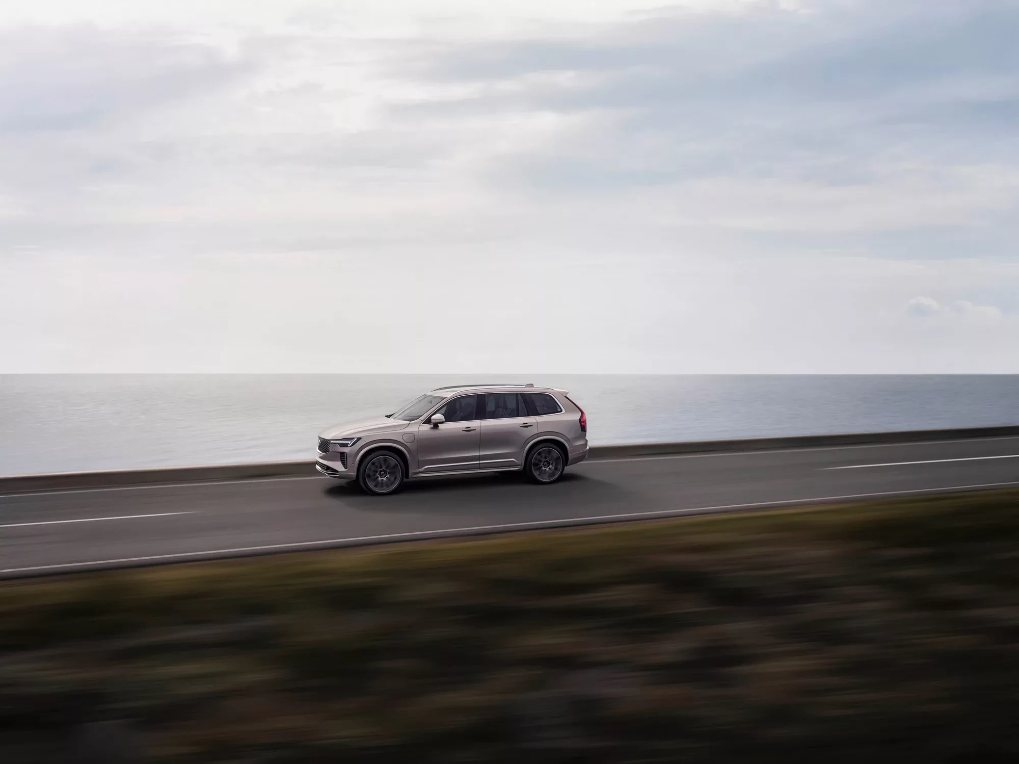 Nowe Volvo XC90 Plug-in Hybrid